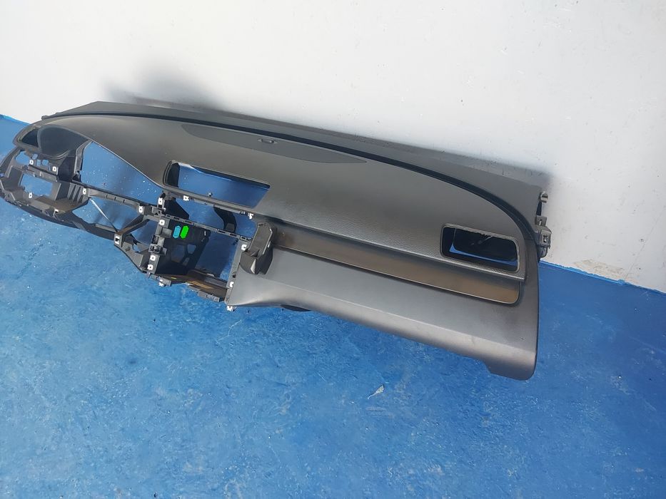 Plansa bord +airbag pasager vw Passat b6