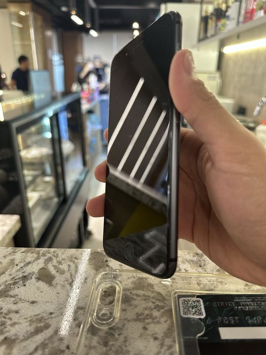 IPhone 8 Plus kor dok yoq