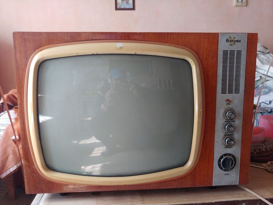 Телевизор Вихрен 1965г.