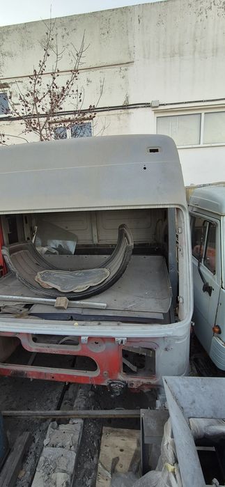 Кабина актрос ..