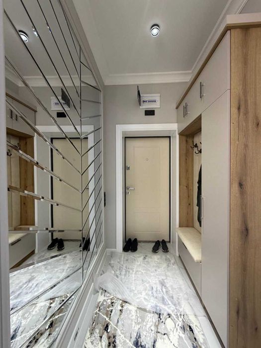 4х комнатная квартира со всеми удобствами, Вокзал Бриллиант Сити