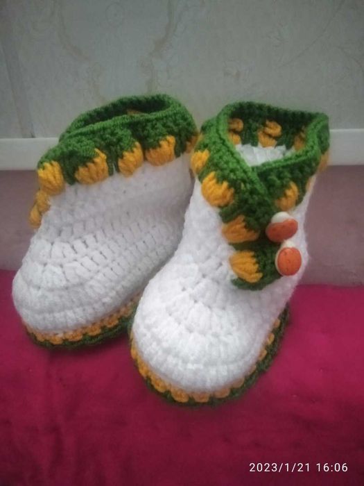 Пинетки детские комфортные и куколки вязанные