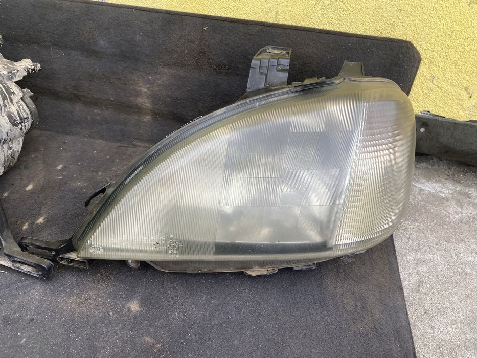 Faruri St/Dr Mercedes ML W163 Nonfacelift Pret 200 lei buc