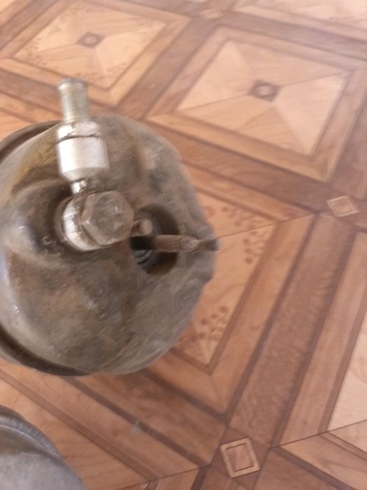 усилитель тормозов (вут) и главным тормозным цилиндром (ГТЦ).