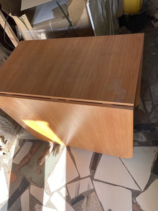 Продам стол раздвижной, обычный стол