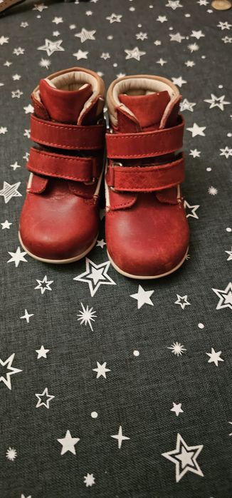 Ghetuțe ortopedice fetite