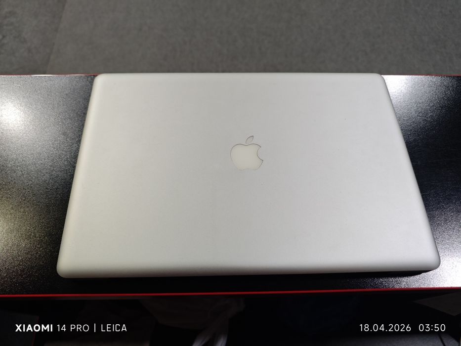 MacBook Pro ekran 17 core i7
