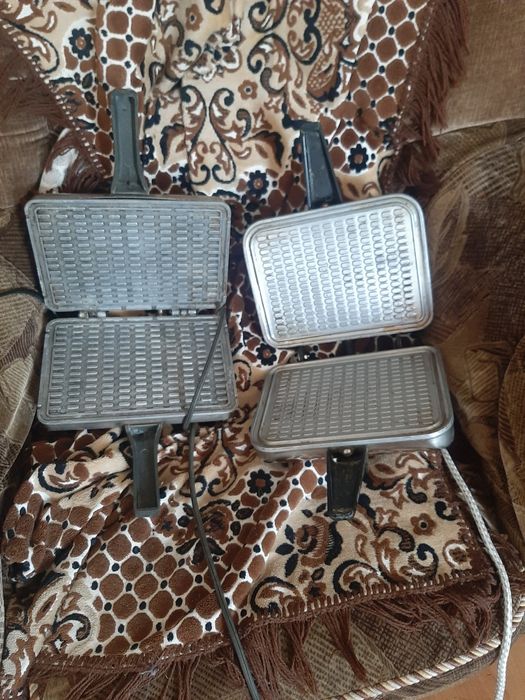 Вафельница за 15000