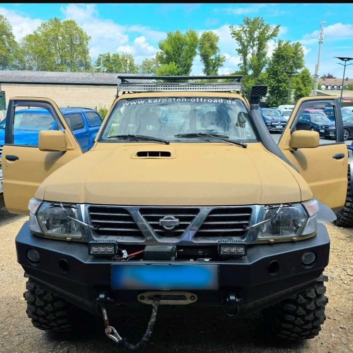 Nissan Patrol Y61