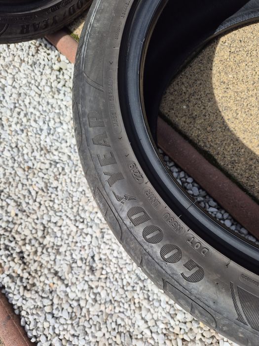 Vând cauciucuri 245/45/18 de vară set complet imp Germania  //Goodyear//