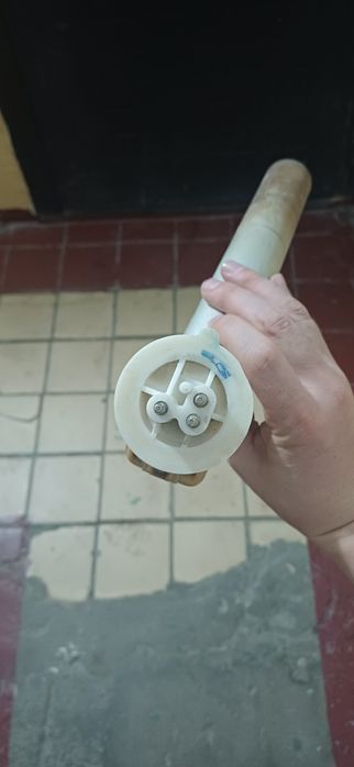 Продам поплавок на Мерседес 124