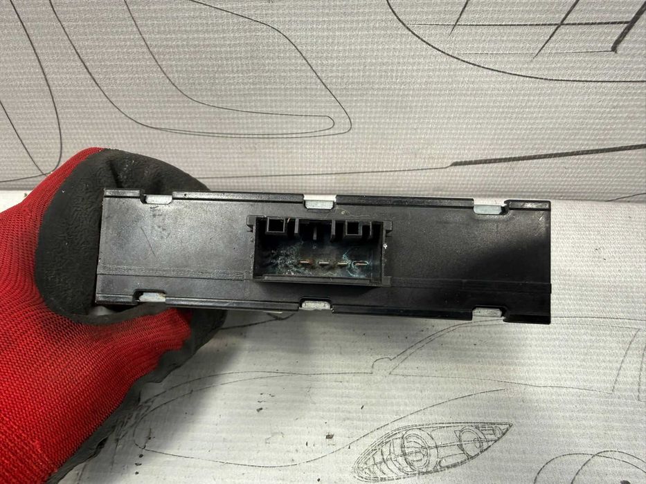Convertor de tensiune BMW Seria 3 E90 E91 COD: 61429127088 2009 / [2005-2012] / (5B2)