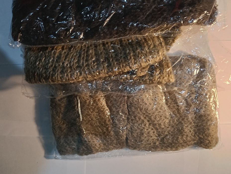 Șase gulere de dama noi, călduroase