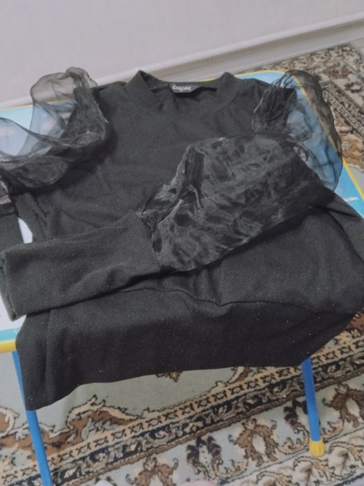 Кофта нарядная. В отличном состоянии