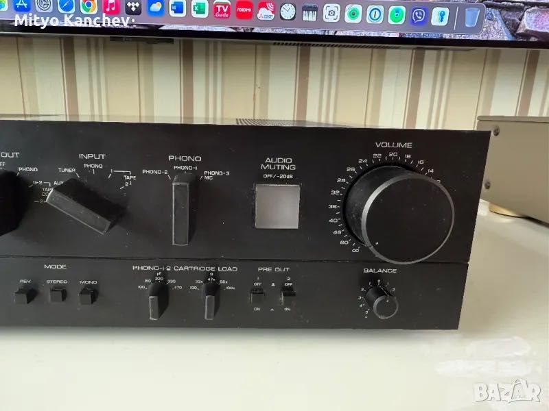 Предусилвател Yamaha C-4