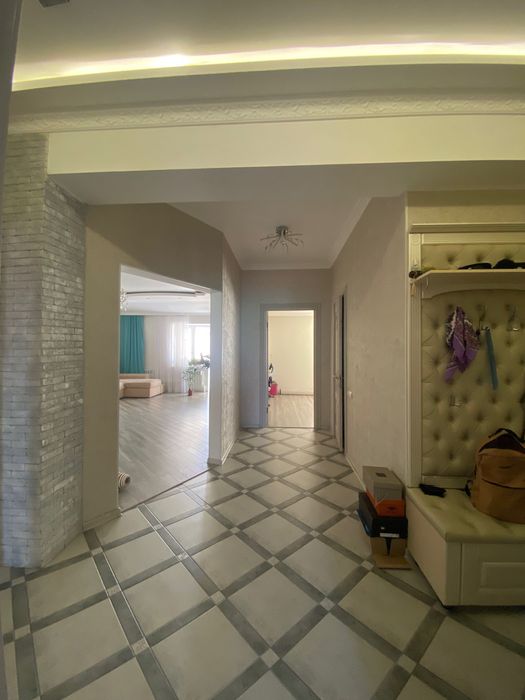 Продам квартиру в районе парка Кирова