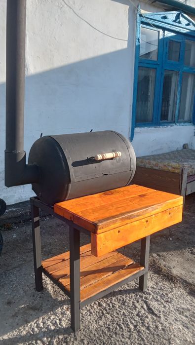 Мангал новый, также