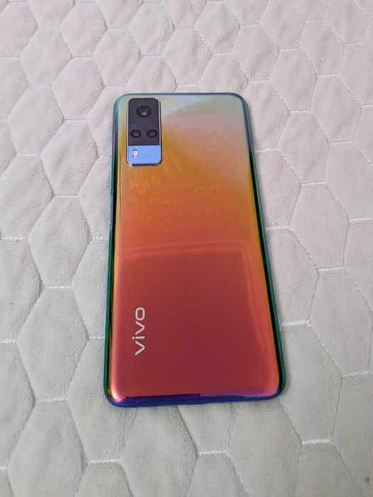 Телефон Vivo y53s 128gb 8+4gb