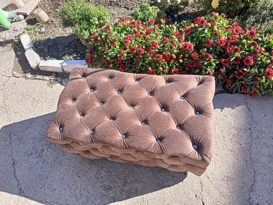 Продам пуфик новый