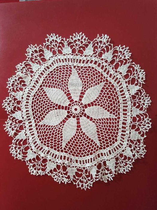 Антична среда на 20-ти век Салфетка плетена на една кука