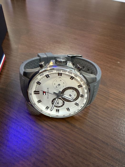Мъжки часовник TOMMY HILFIGER