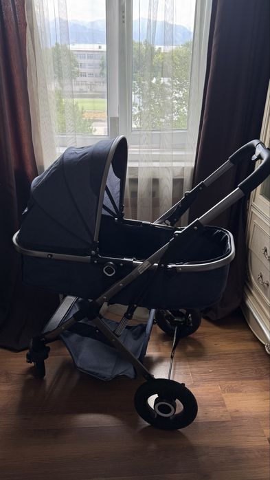 Продам коляску прогулочную