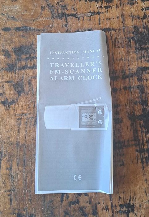 радио транзистор с часовник аларма плъзгащо се мазно