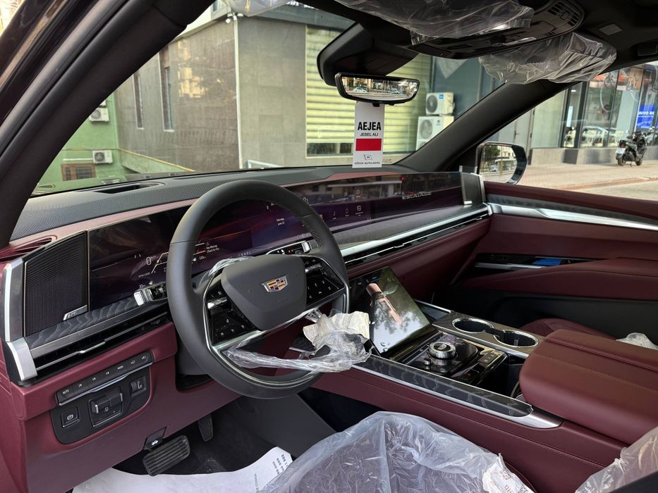 Cadillac Escalade  sport насия. савдога. берилади.