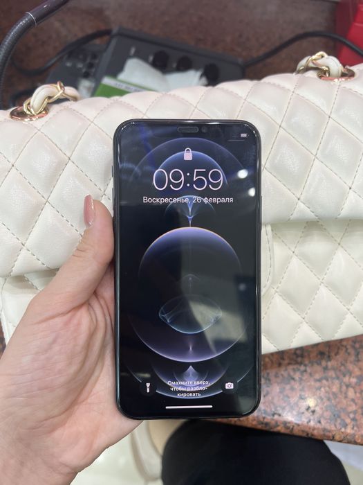 iPhone 11pro с гарантий