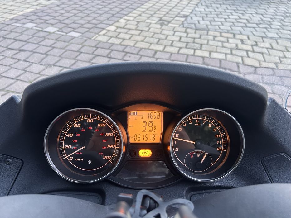 Piaggio MP3 250 cm3 permis categoria B