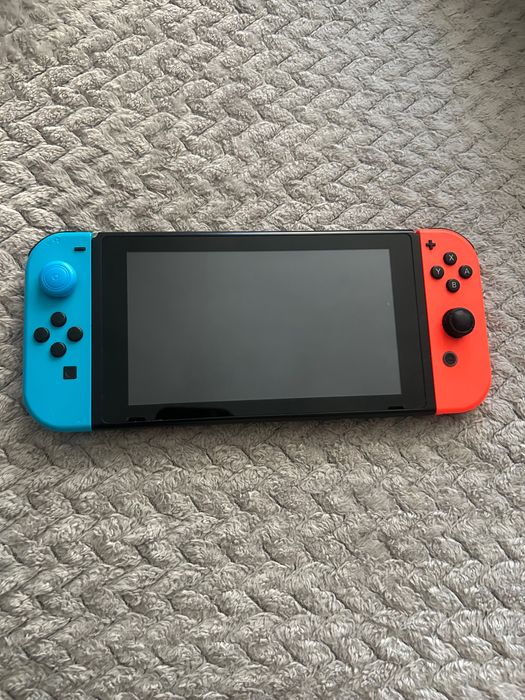 Nintendo switch чисто нов неизползван