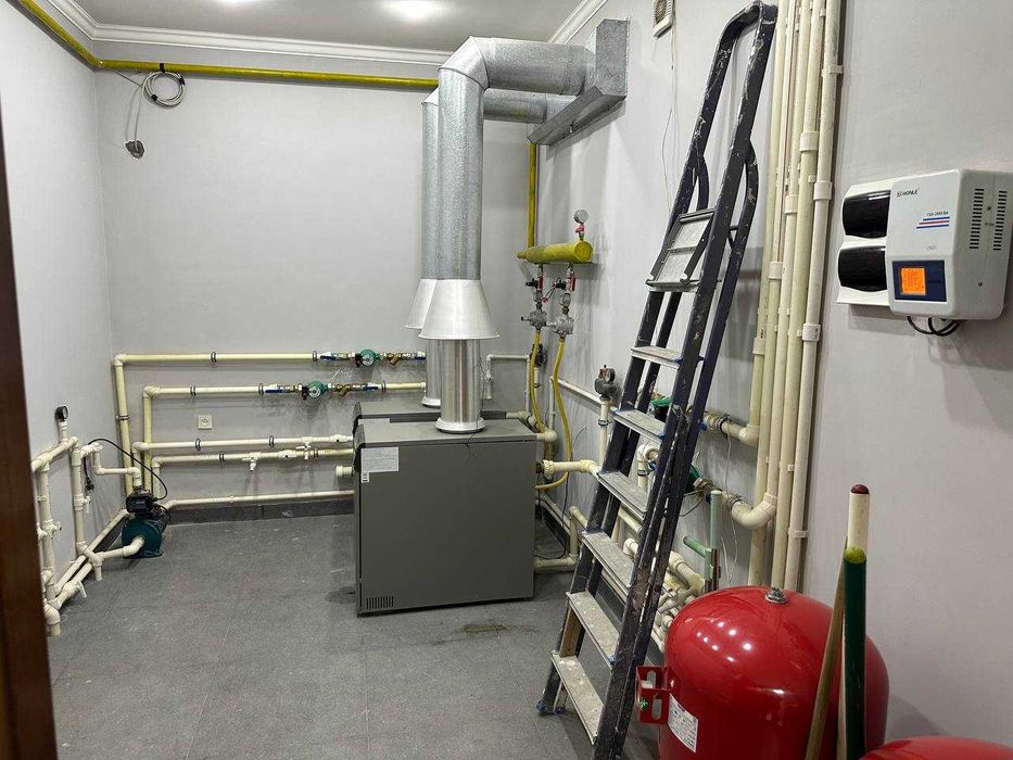 Продается коммерческая недвижимость База офис-склад