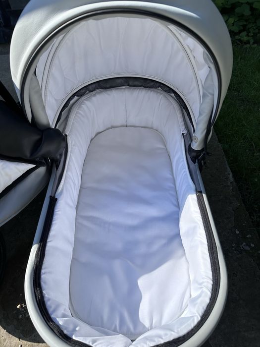 Carucior Krausman 3 în 1  ff curat !