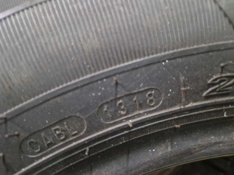 4 Nexen R16 C 215/65/ 
летни бусови гуми DOT1318