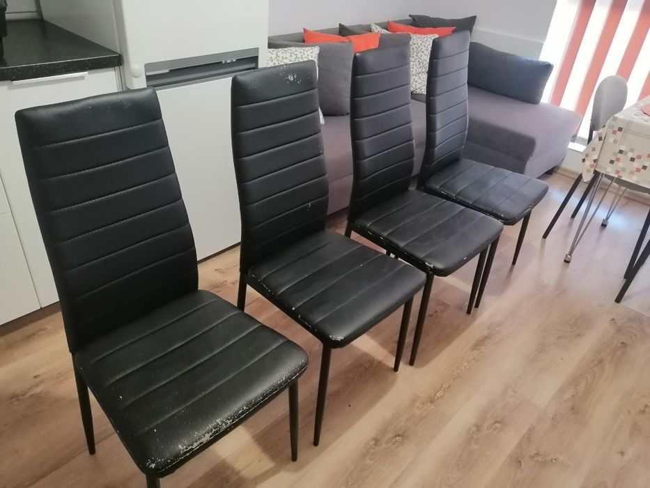 Трапезни столове