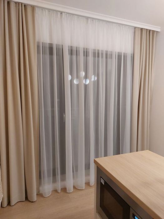 4 броя нови висококачествени завеси Adeco, цвят беж/крем