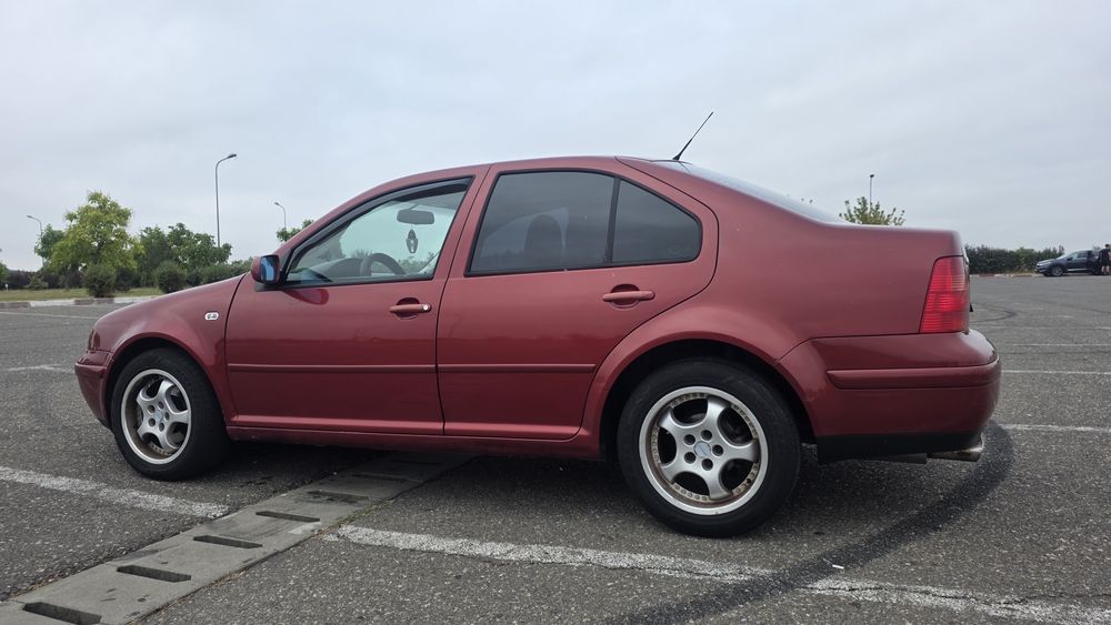 VOLKSWAGEN Bora 2000 — imagine 2