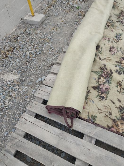 Ковролан б/у  от 8000 тенге