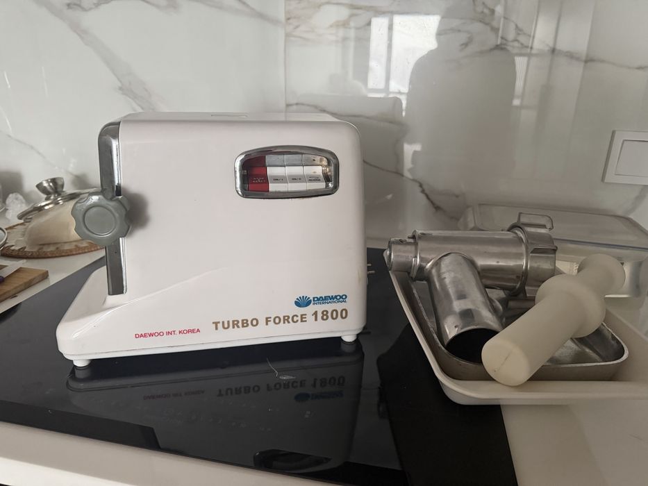 Мясорубка в отличном состоянии, самовывоз