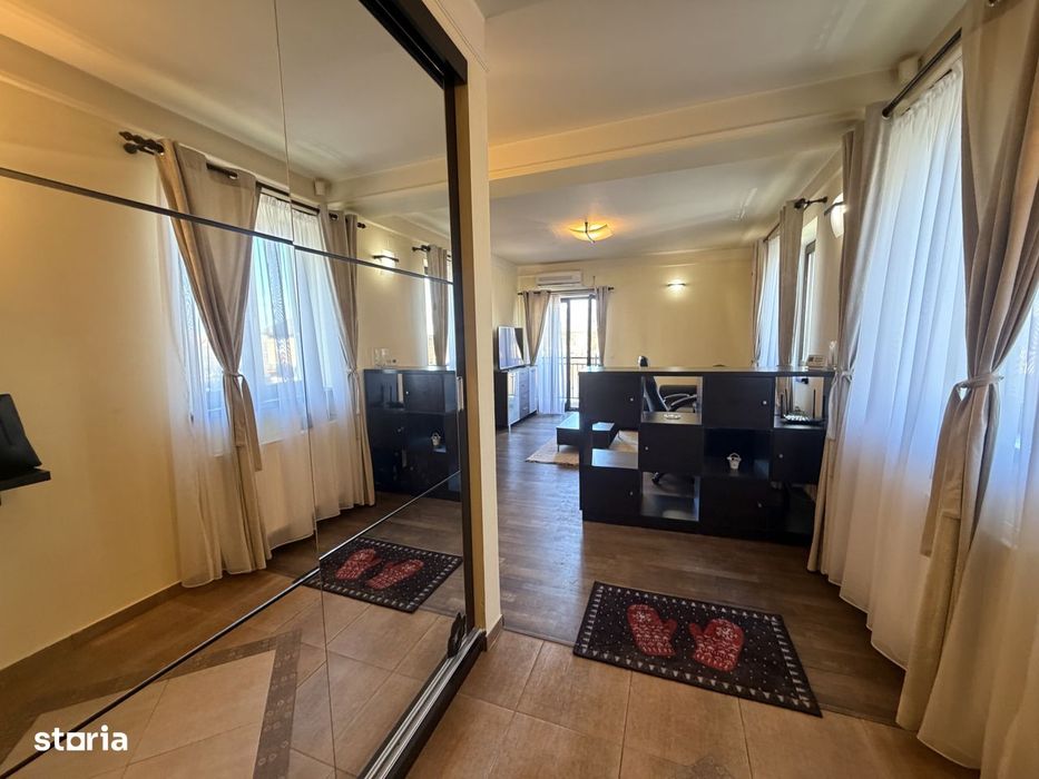 Apartament 3 camere, balcon, Cetate