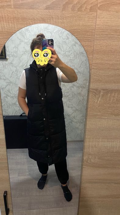 Продам жилетку новую
