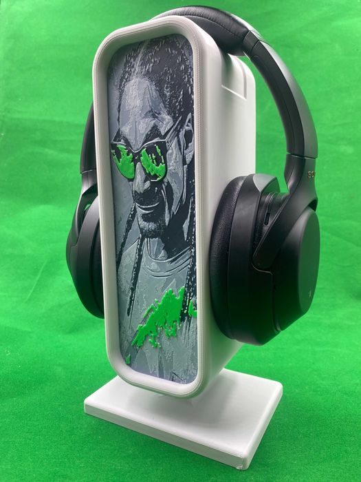 SUPORT CASTI LUMINA RGB – personalizat cu teme gaming, muzică, xbox,