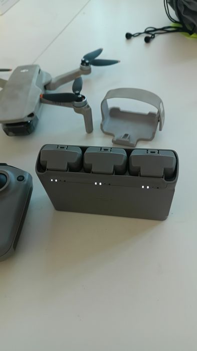 Квадрокоптер  Dji mini 2 se combo