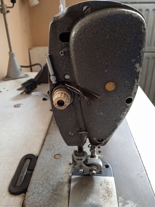 Професионална шевна машина.Нова цена.