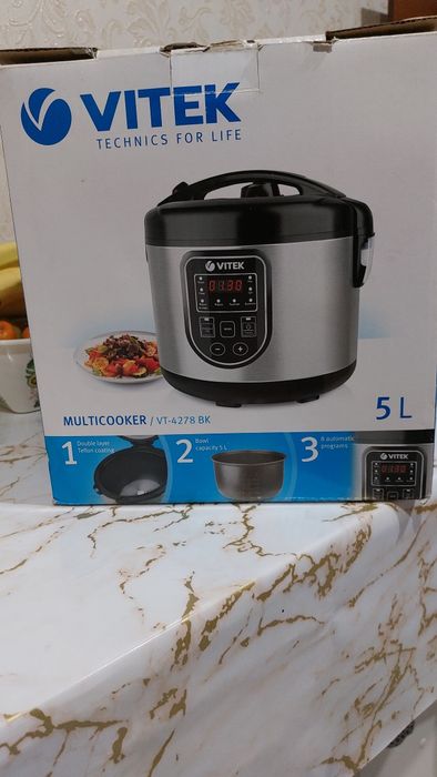 Продам мультиварку.