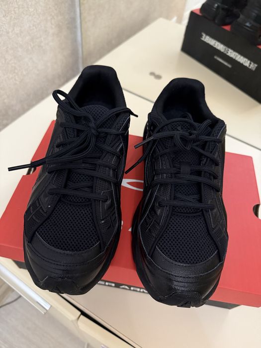 Кроссы от Under Armour 40,5 размер