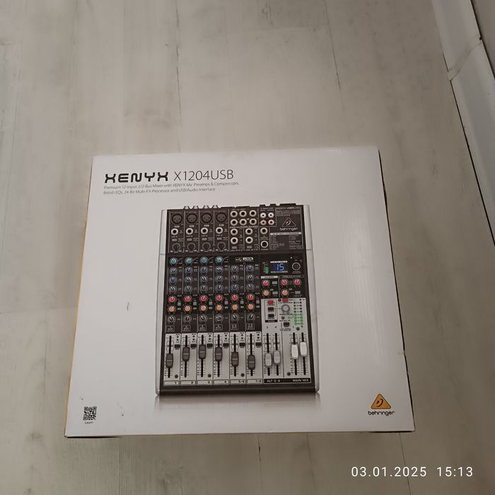 Микшерный пульт BEHRINGER Xenyx X1204USB