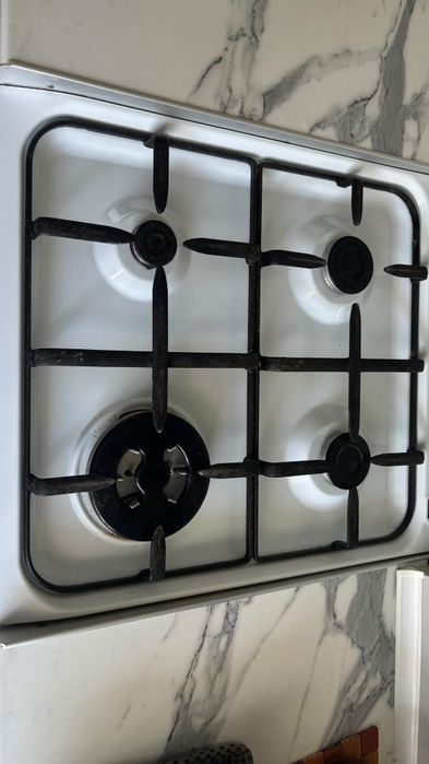 Продам плиту Hotpoint ariston