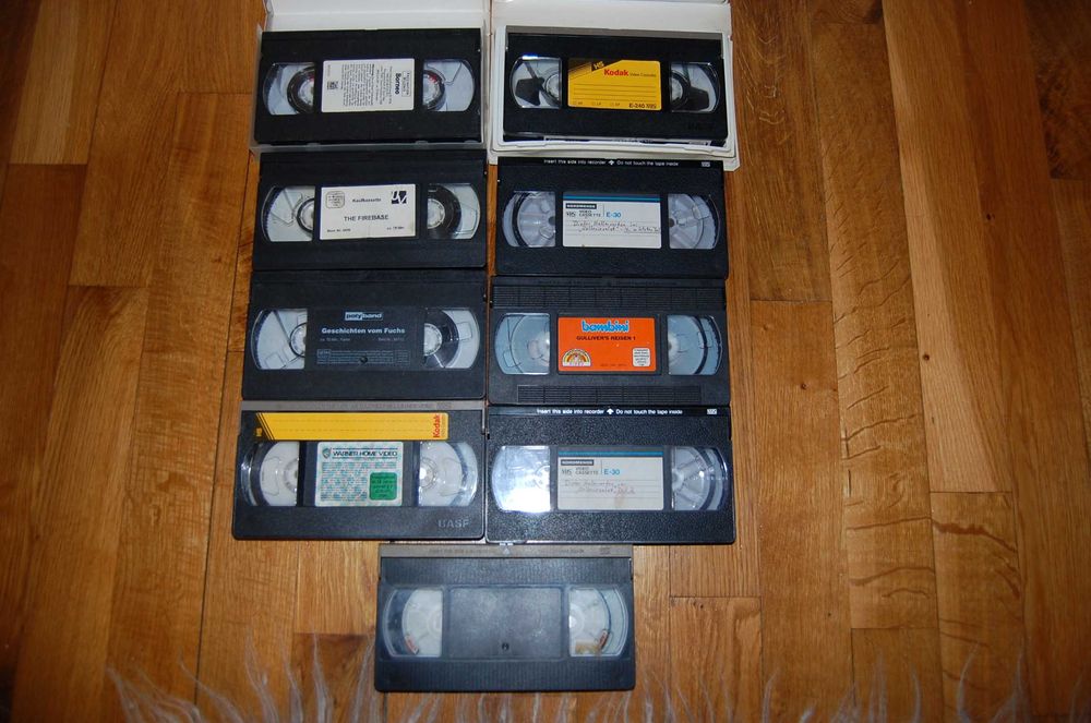 Casete VHS,7 originale,2 inregistrate