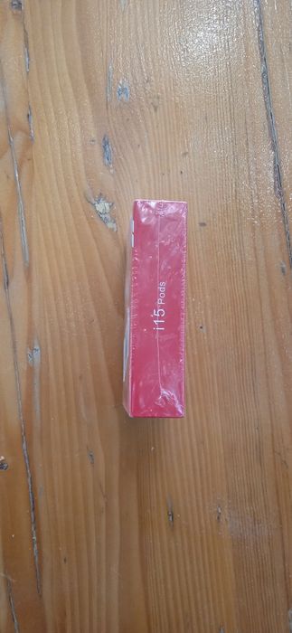 Air pods i 15 karobkadan ochilmagan